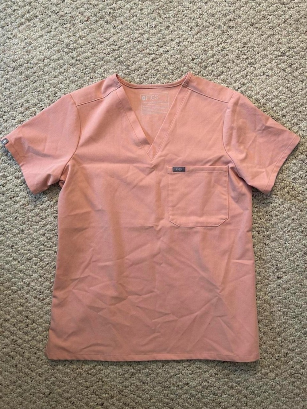 FIGS top light pink size S
